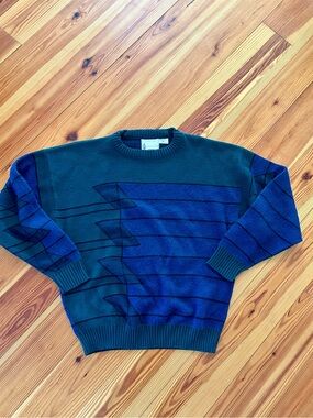 Vintage London Fog Men's Green and Blue Geometric Crewneck Sweater